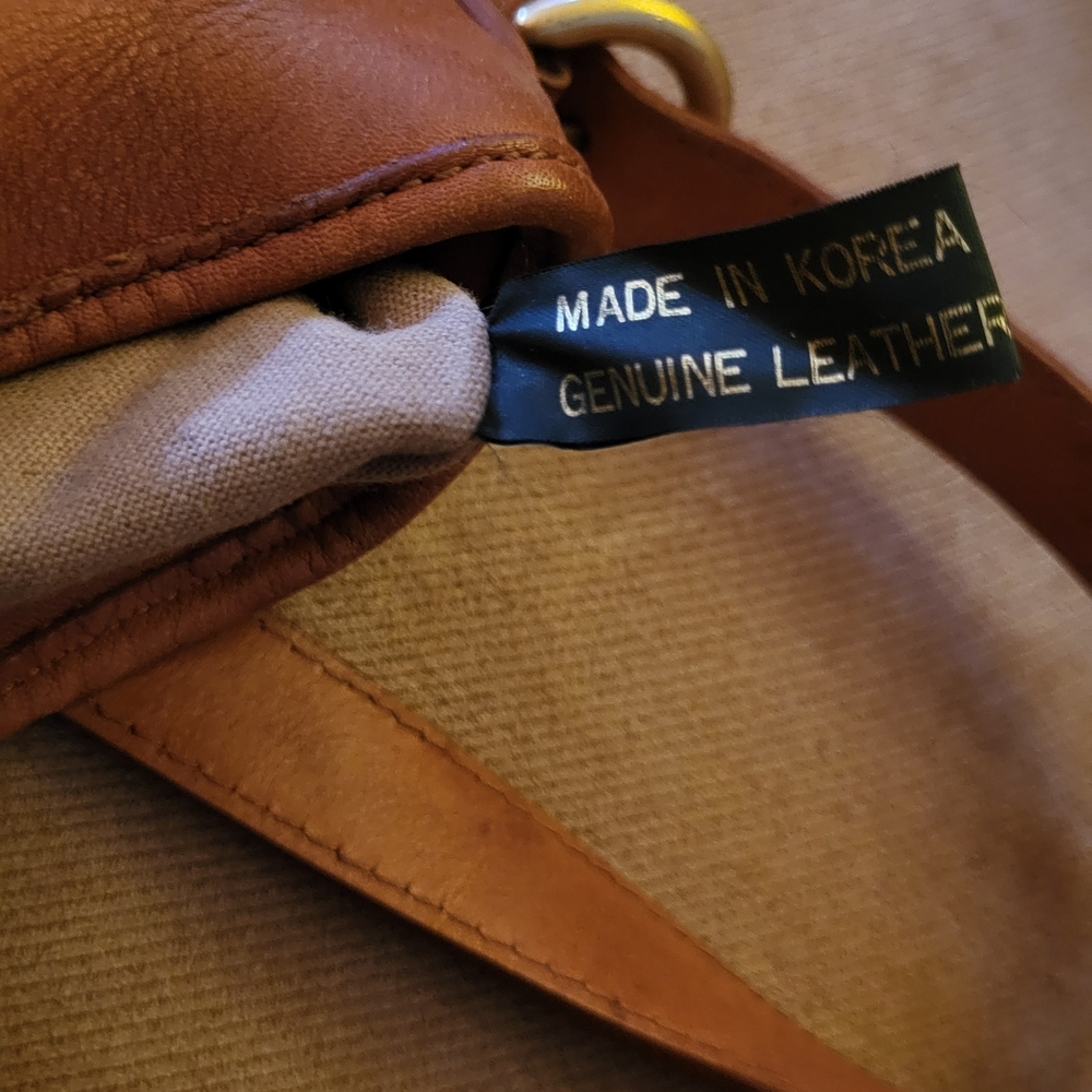 Tolédano Med/Large, SMOOTH SOFT Cowhide Leather Crossbody Bag - in Rust/Brown
